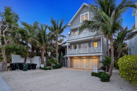 Aloft on Canal by Siesta Key Luxury Rental Properties