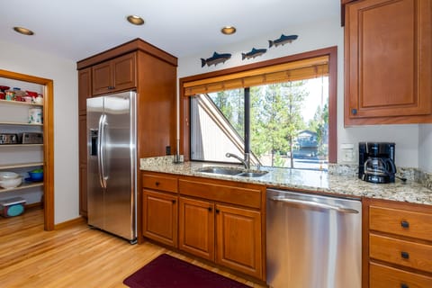 Kitchen - Main Level