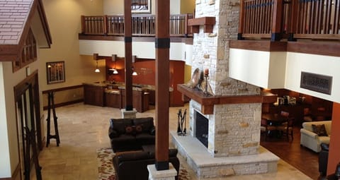 Sunrise Lodge Lobby