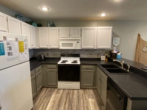Our recently remodeled, fully equipped kitchen.