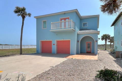 Outdoor - Welcome To High Tide Hacienda