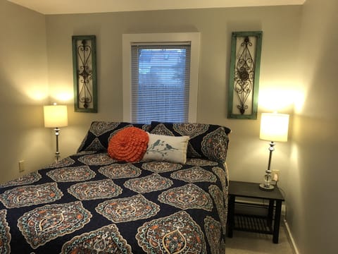 Bedroom with queen bed