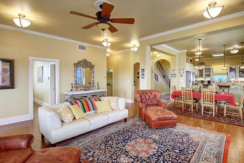 Living Area - Living area