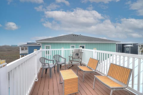 Top Deck View - Take in Breathtaking Coastal Views from the Rooftop Widow’s Walk