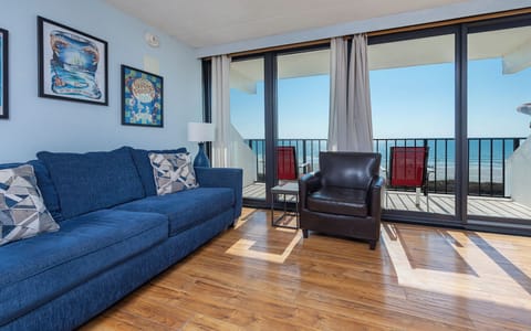 Island Winds East 405 Gulf Shores, Alabama, beach front, 1 bedroom condominium on the 4th floor