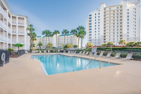 1 Grand Caribbean West 116 Pool Area
