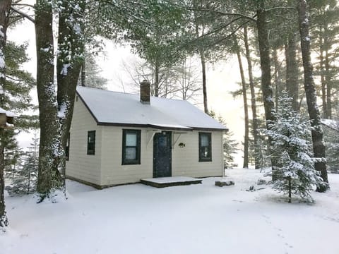 Lakefront Cabin #4 The Crappie (372)