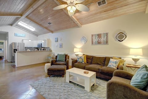 Indoor - Stylish decor and accent pieces