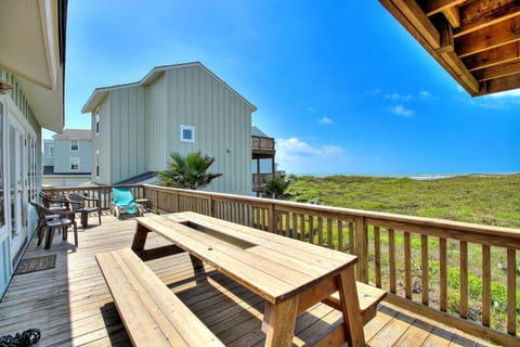 Step onto your private deck and breathe in the salty ocean breeze while enjoying stunning coastal views from your picnic table.