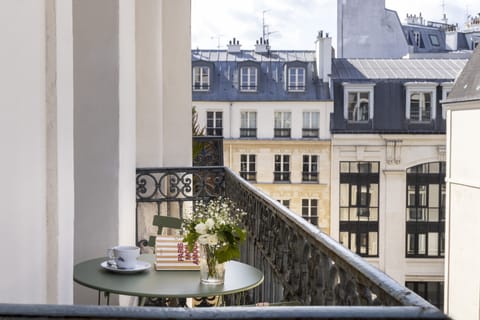 Superior Room, Balcony | In-room safe, desk, laptop workspace, soundproofing