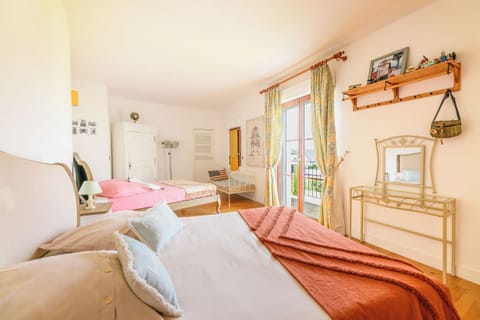 Family Suite, 2 Bedrooms | Premium bedding, individually decorated, individually furnished