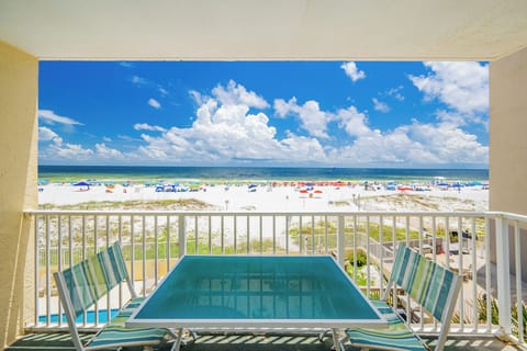 Clearwater 2D, 517 East Beach Blvd, Gulf Shores, Alabama, beach front, 2 bedroom condominium