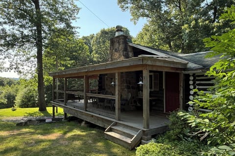 Macungie Vacation Rental | 4BR | 1.5BA | Stairs Required | 1,500 Sq Ft