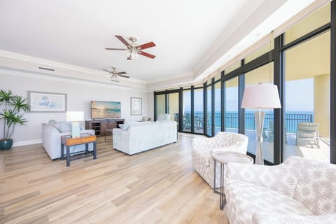 Phoenix West 1201, Orange Beach, Alabama, beach front, 4 bedroom condominium on the 12th floor