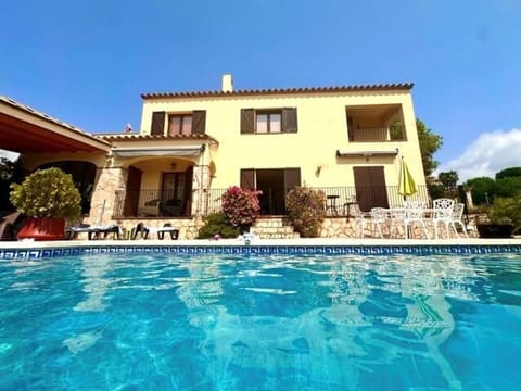 VILLA TRANQUILA FABULOSA!
⭐️⭐️⭐️⭐️⭐️
LUXURY, STYLE AND COMFORT.