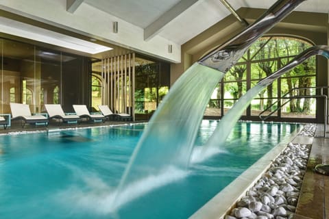 Couples treatment rooms, sauna, hot tub, steam room, Turkish bath