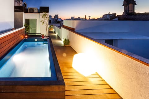 Deluxe Duplex, 3 Bedrooms, Private Pool, Garden View | Terrace/patio