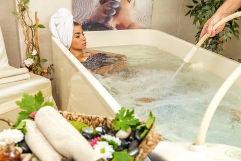 Presidential Suite | Egyptian cotton sheets, premium bedding, down comforters, minibar