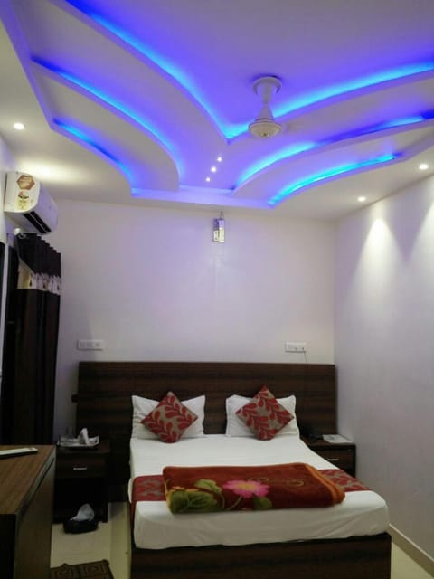 Standard Double Room | Room amenity
