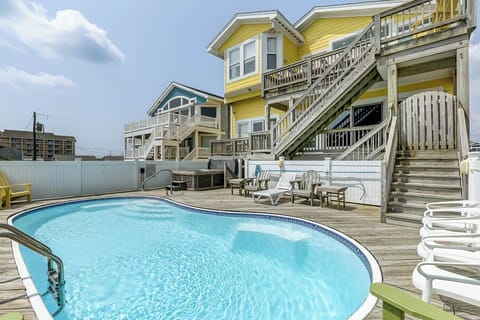 Private Pool Area