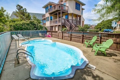 Private Pool Area