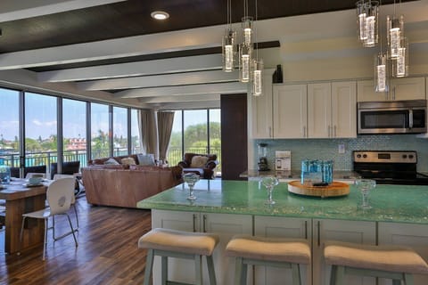 Spacious Family Area with Great Views