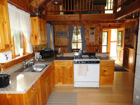 Fully equipped kitchen