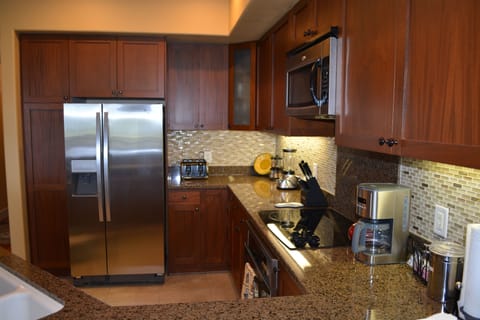 Gourmet kitchen, stainless, granite, African Maghony cabinets
