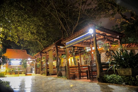 Snack bar