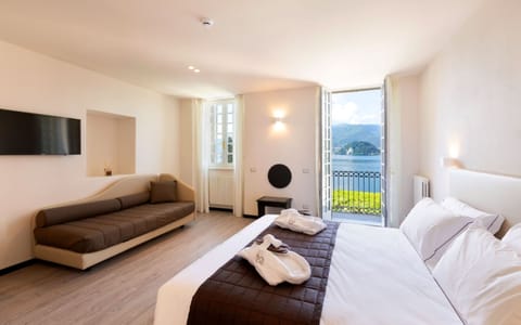 Junior Suite | Premium bedding, minibar, in-room safe, desk