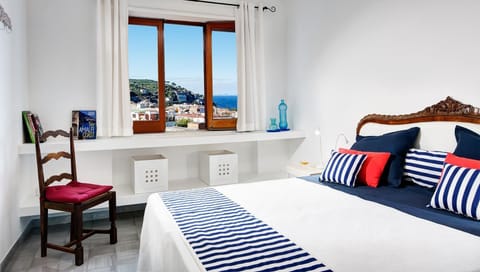 Apartment, 2 Bedrooms | 2 bedrooms, soundproofing, iron/ironing board, cribs/infant beds