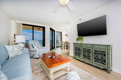 Phoenix VII 7802, Orange Beach, Alabama, beach front, 1 bedroom condominium on the 8th floor