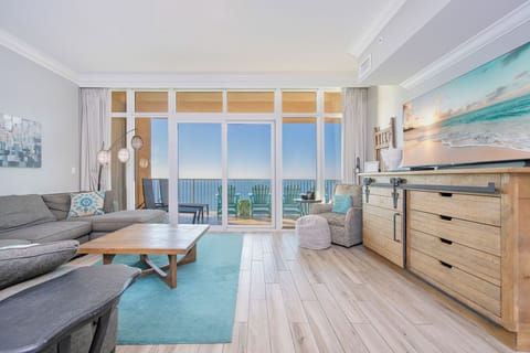Phoenix Gulf Shores 1903, Gulf Shores, Alabama, beach front, 3 bedroom condominium on the 19th floor