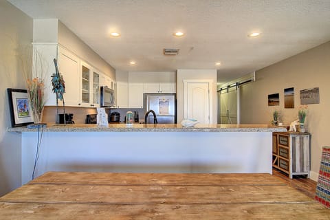 Dinning area - Open living spaces for a bright and airy feel