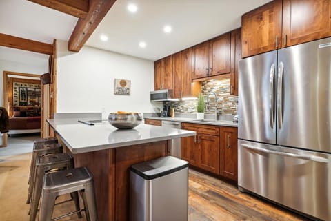 Kitchen - Double Eagle B12 - Breckenridge Vacation Rental