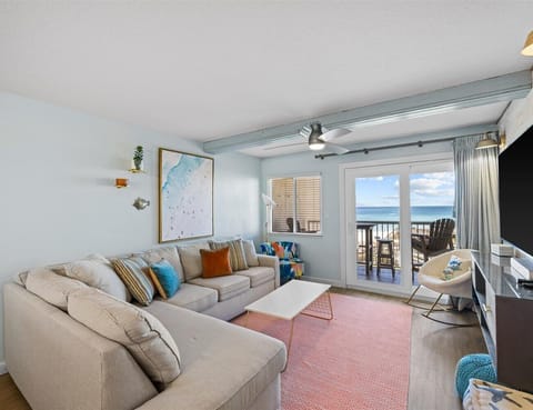 HSRC 321 Living Area With Gulf View