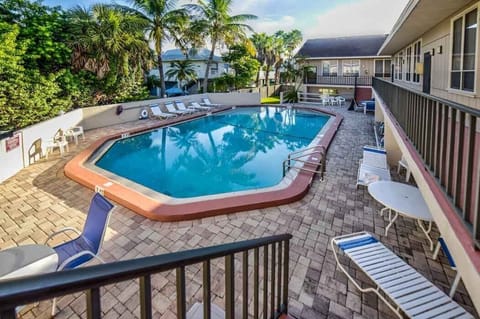 Pool & Deck