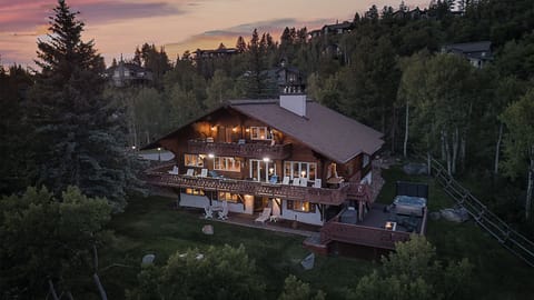 Welcome To Senner Chalet!