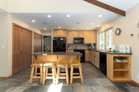 Kitchen - Main Level