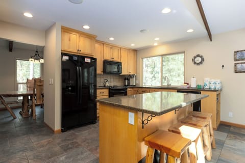 Kitchen - Main Level