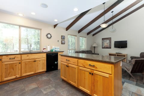 Kitchen - Main Level