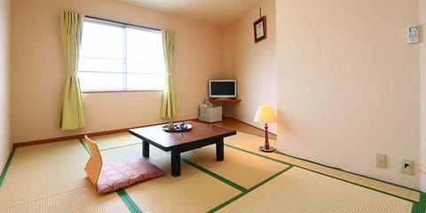 Japanese Style Room with Private Bathroom | In-room safe, desk, WiFi (free)
