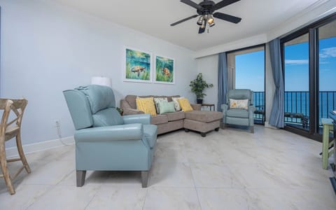 Phoenix X 1111, Orange Beach, Alabama, beach front, 2 bedroom condominium on the 11th floor