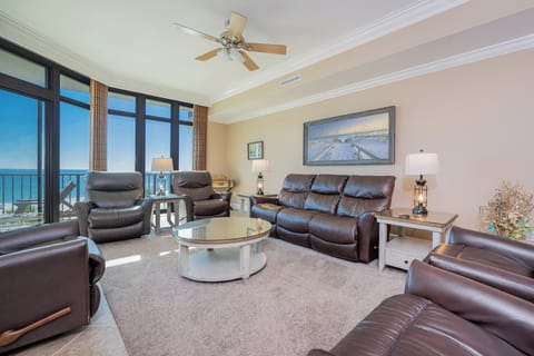 Phoenix West 304, Orange Beach, Alabama, beach front, 3 bedroom condominium on the 3rd floor