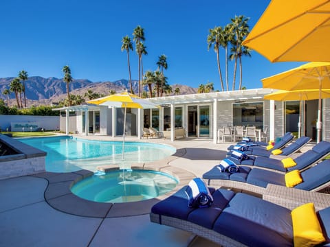 Very Private Resort Style Pool Yard