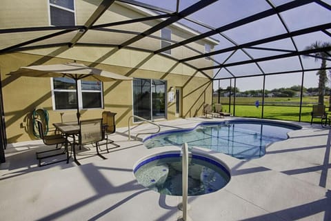 29_Pool_&_Spa_0721.jpg