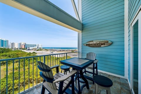 Grand Caribbean 418 Balcony Table Seating for 4