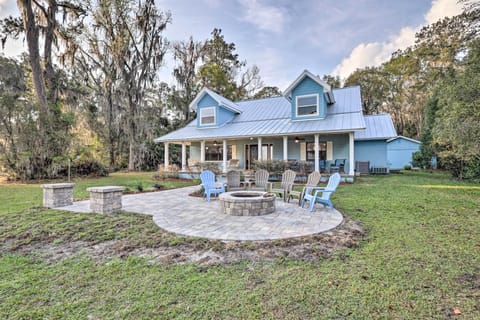 Waldo Vacation Rental Home | 5BR | 2.5BA | 4 Steps Required