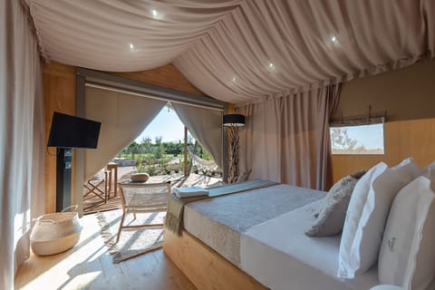 Luxury Tent | Garden view