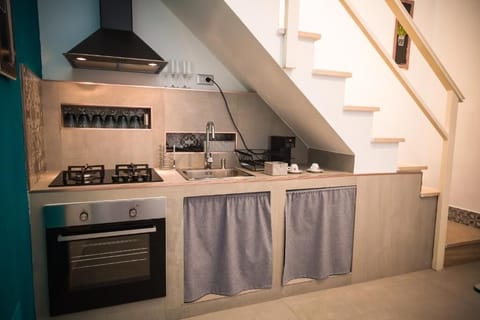 Deluxe Loft, 1 Queen Bed, Terrace, Sea View | Private kitchen | Espresso maker, electric kettle